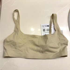 Lulu Scoop Neck Bralette - Brand new!